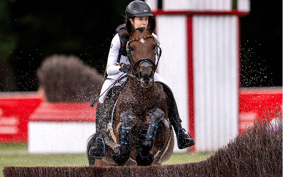Hannoveraner EM Gold für Hannah Busch und Crystall-Annabell. Foto: FEI