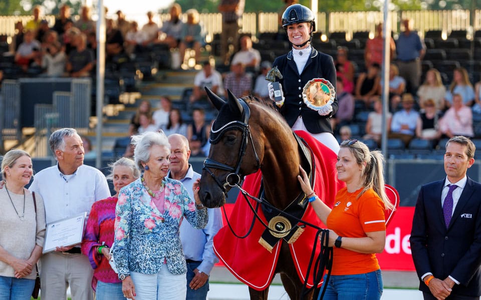 VAN-LIERE-Dinja-(NED),-Red-Viper_SL_1288-009-6825